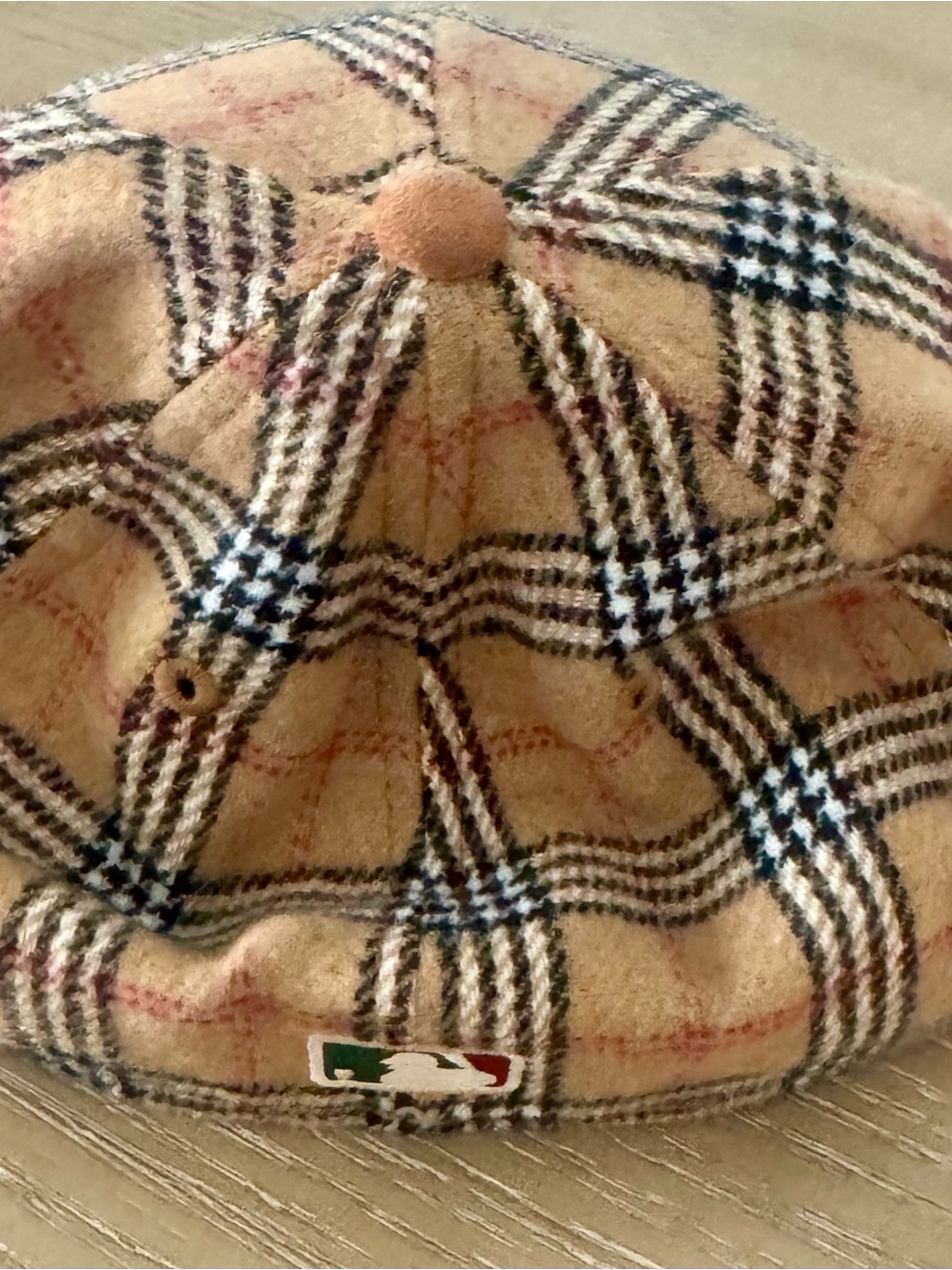 NWT New Era 59FIFTY New York Yankees Tan Plaid Fitted Hat Size 7 - Picture 2 of 3